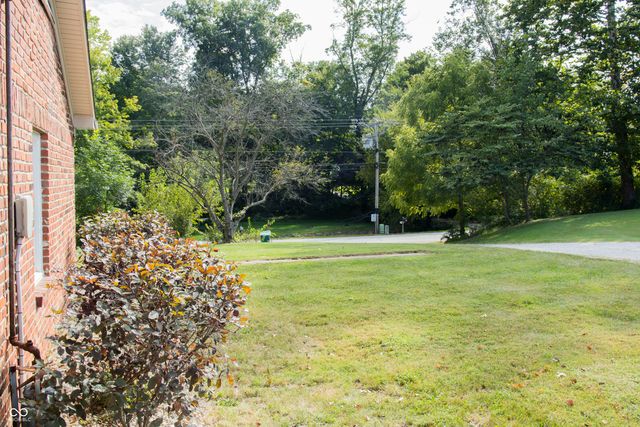 944 W County Road 200 N, Danville, IN 46122