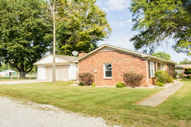 944 W County Road 200 N, Danville, IN 46122