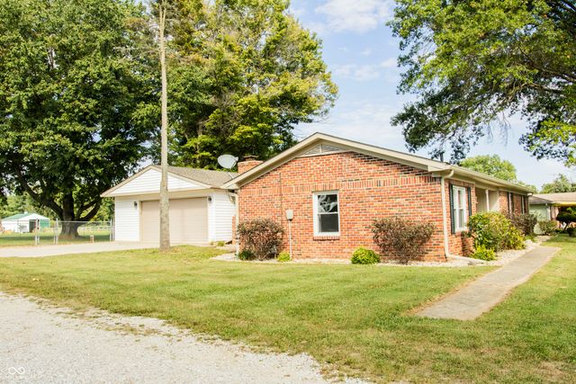 944 W County Road 200 N, Danville, IN 46122