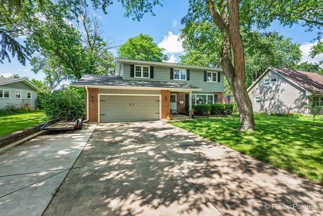 1510 Avalon Court, St. Charles, IL 60174