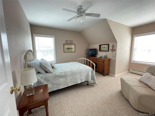 59 Peconic Avenue, Shelter Island, NY 11964