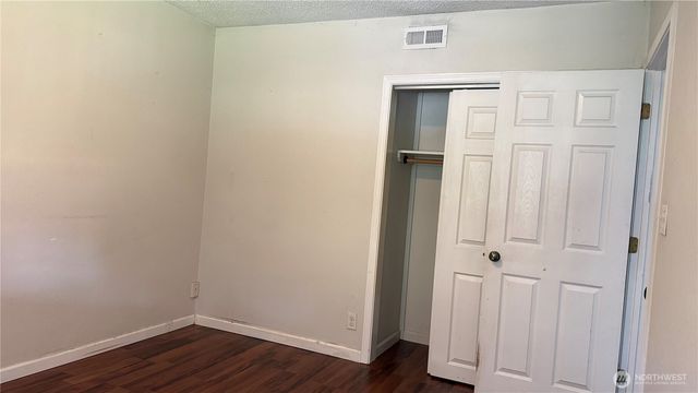 2415 Grandview Drive W, University Place, WA 98466