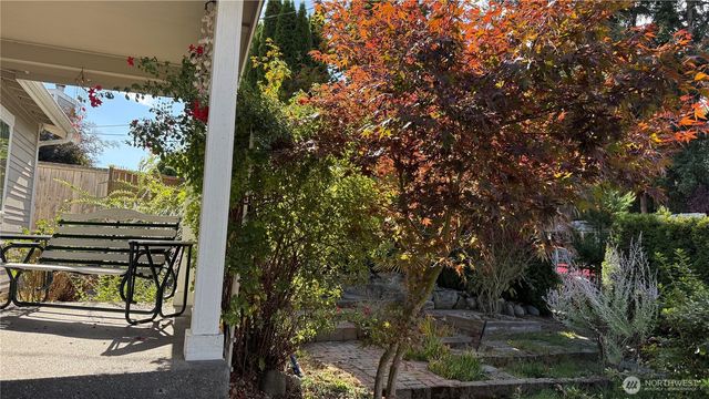 2415 Grandview Drive W, University Place, WA 98466