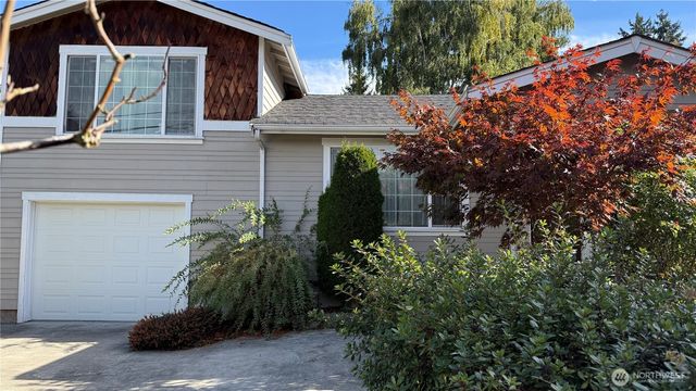 2415 Grandview Drive W, University Place, WA 98466