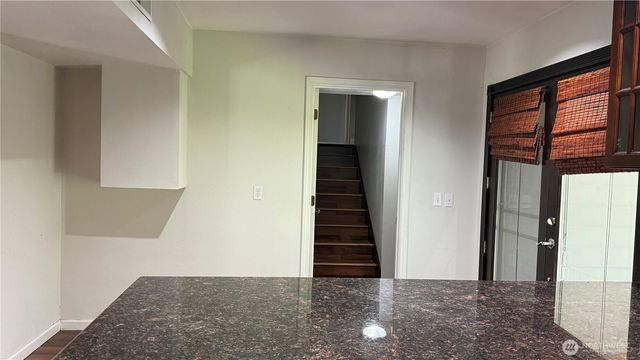 2415 Grandview Drive W, University Place, WA 98466