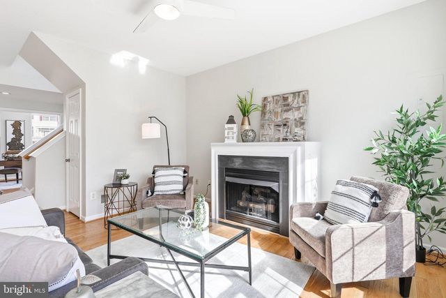 4077 BRITWELL PL, Fairfax, VA 22033