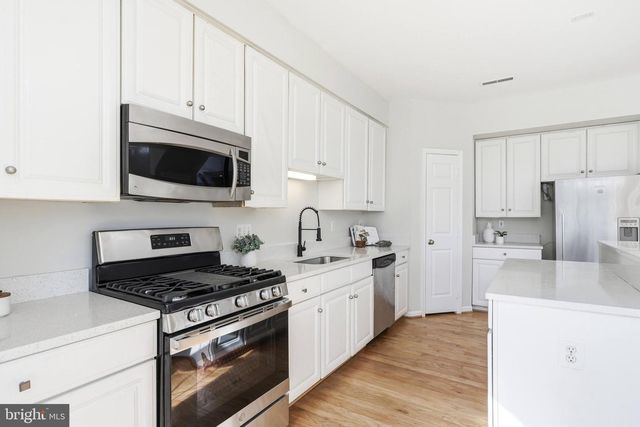 4077 BRITWELL PL, Fairfax, VA 22033