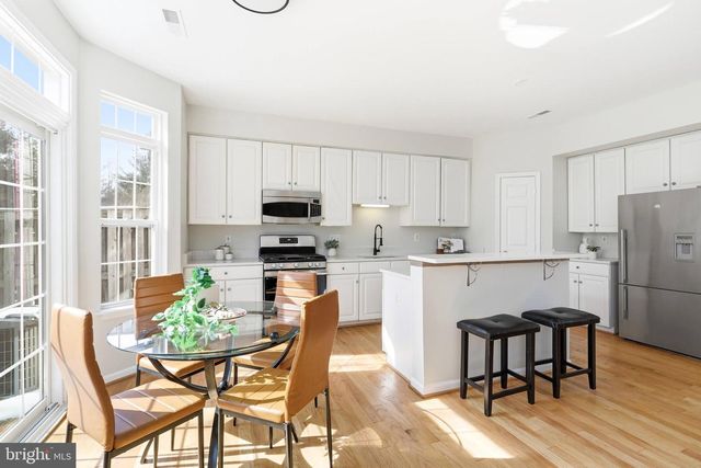 4077 BRITWELL PL, Fairfax, VA 22033