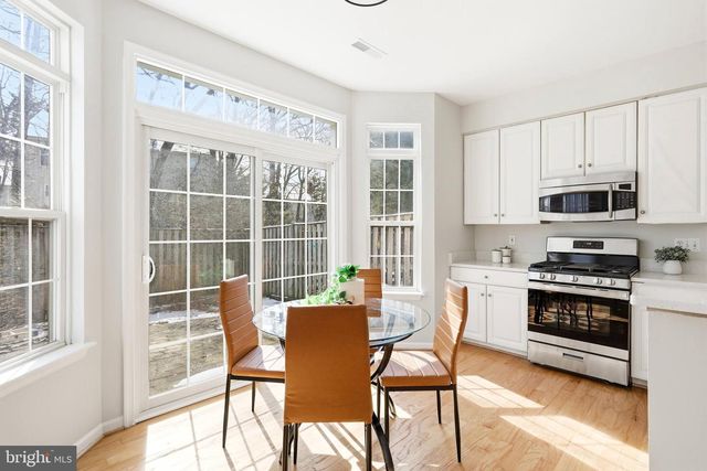 4077 BRITWELL PL, Fairfax, VA 22033