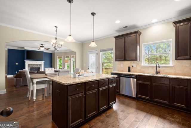 3955 Deer Run Drive, Cumming, GA 30028