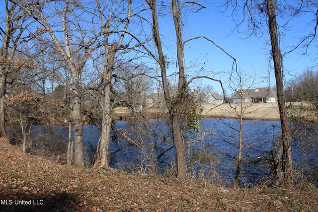 7952 Hunters Bend Cove, Olive Branch, MS 38654