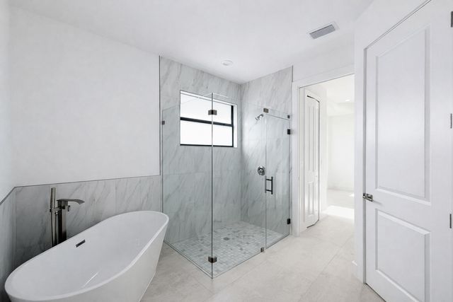 211 NW 25th Avenue, Cape Coral, FL 33993