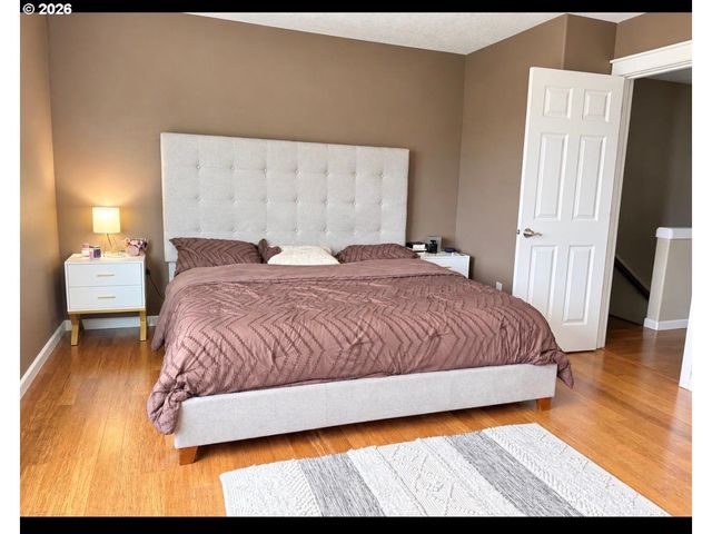 21895 Ne HEARTWOOD Cir, Fairview, OR 97024