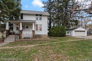 10750 Kenwood Street, Oak Park, MI 48237