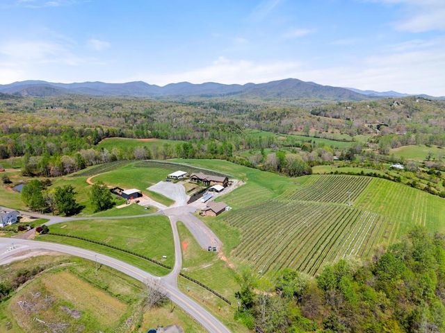 113 Terrace Circle, Cleveland, GA 30528