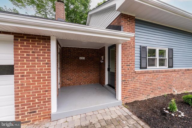 10915 MAPLE ST, Fairfax, VA 22030