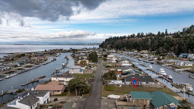 3709 Steelhead Drive, Greenbank, WA 98253