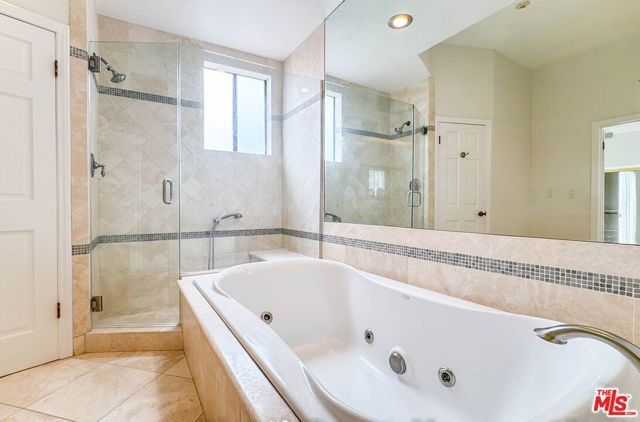 911 5th Street 202, Santa Monica, CA 90403