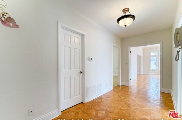 911 5th Street 202, Santa Monica, CA 90403