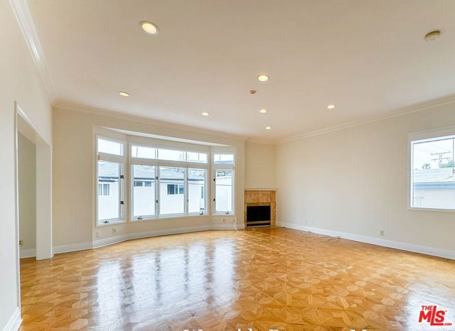 911 5th Street 202, Santa Monica, CA 90403