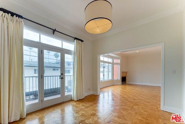 911 5th Street 202, Santa Monica, CA 90403