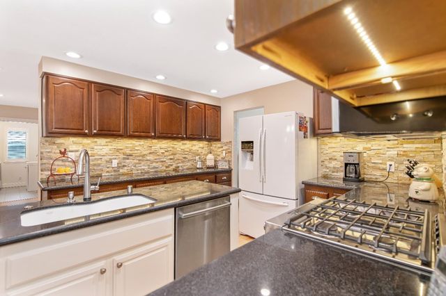 2988 Fairchild Dr, El Dorado Hills, CA 95762