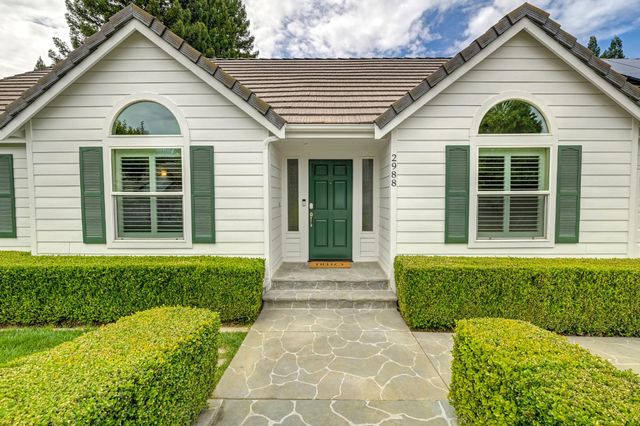 2988 Fairchild Dr, El Dorado Hills, CA 95762