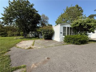 225 Brayton Avenue, Tiverton, RI 02878