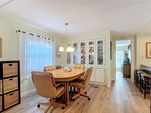 1405 SKYLINE COURT, Tavares, FL 32778