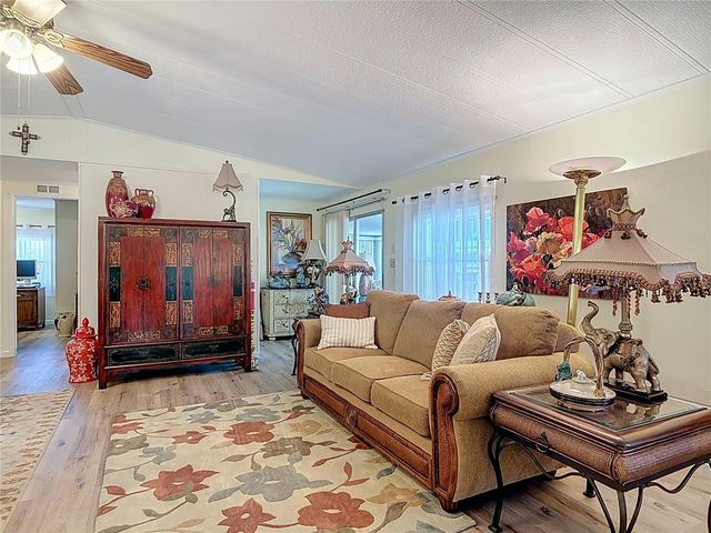 1405 SKYLINE COURT, Tavares, FL 32778