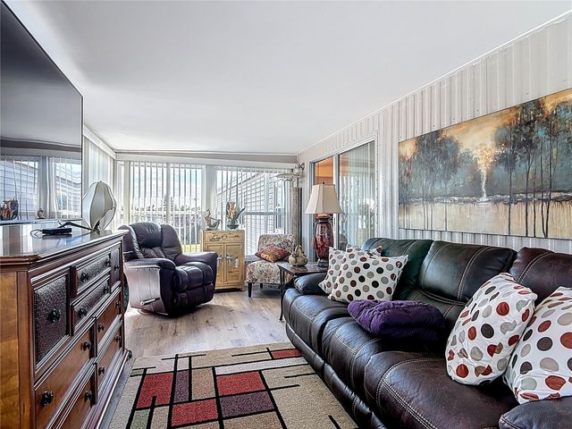 1405 SKYLINE COURT, Tavares, FL 32778