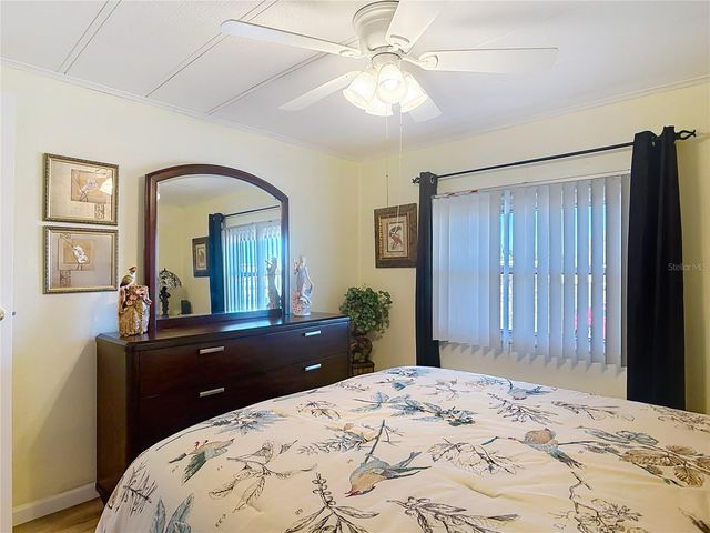 1405 SKYLINE COURT, Tavares, FL 32778