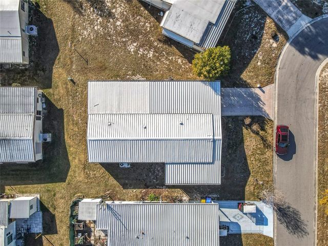 1405 SKYLINE COURT, Tavares, FL 32778