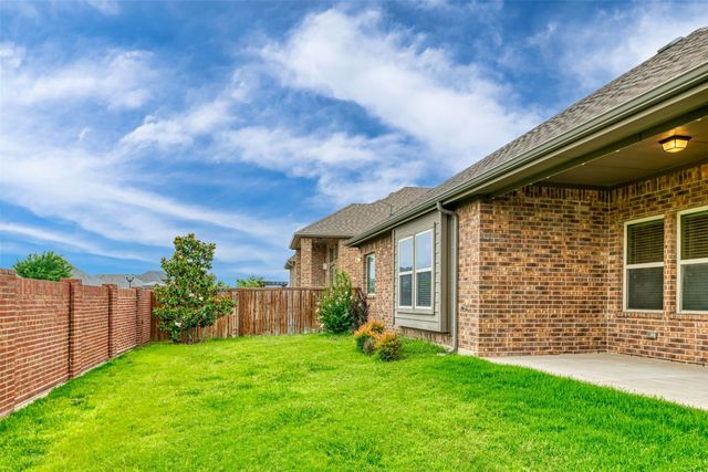 129 Griffin Avenue, Fate, TX 75189