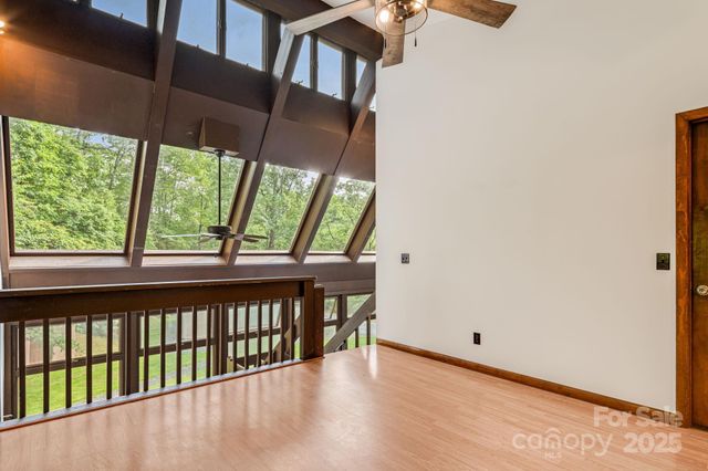 79 Creekside Lane, Spruce Pine, NC 28777
