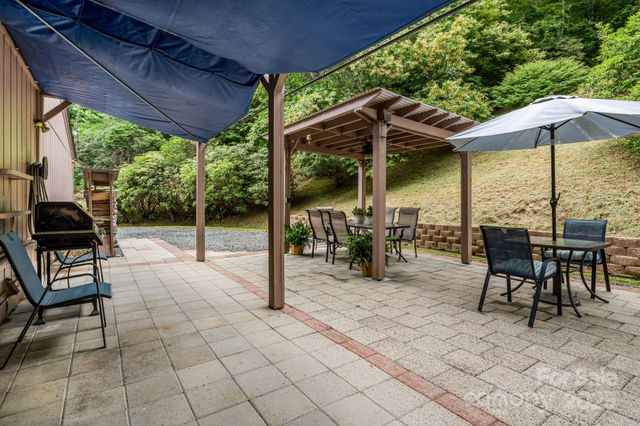 79 Creekside Lane, Spruce Pine, NC 28777