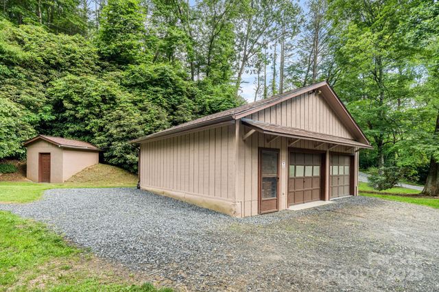 79 Creekside Lane, Spruce Pine, NC 28777