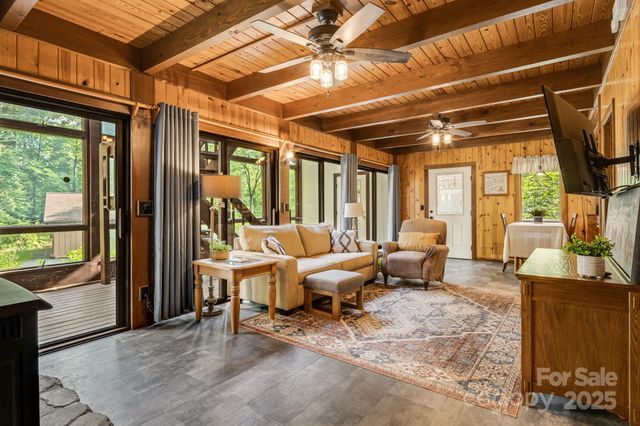 79 Creekside Lane, Spruce Pine, NC 28777