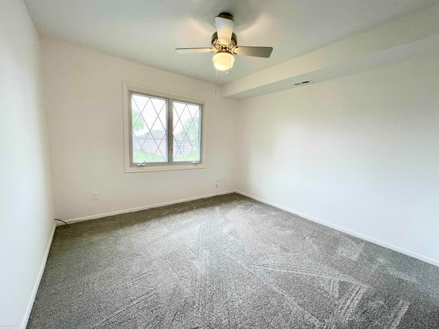 54749 Shelby Road, Shelby Twp, MI 48316