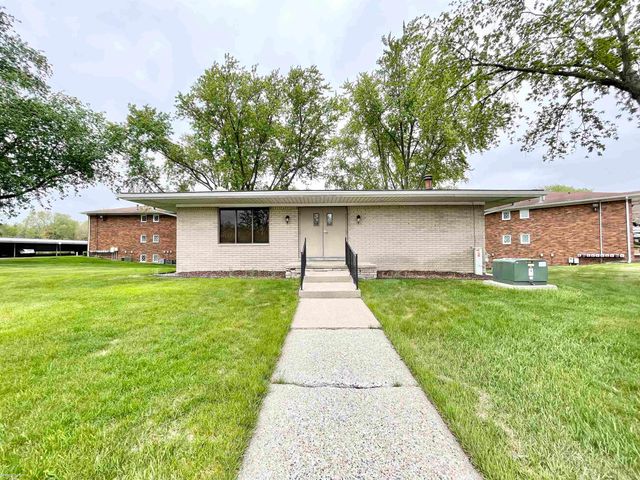 54749 Shelby Road, Shelby Twp, MI 48316