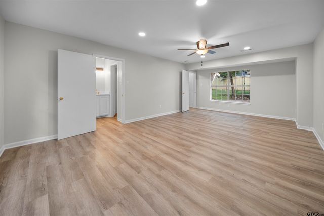 1807 Kimwood Ln, Tyler, TX 75703