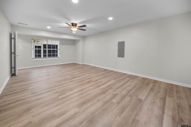 1807 Kimwood Ln, Tyler, TX 75703