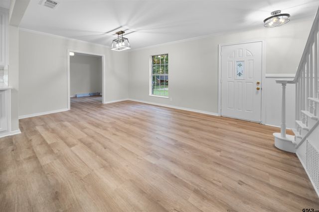 1807 Kimwood Ln, Tyler, TX 75703