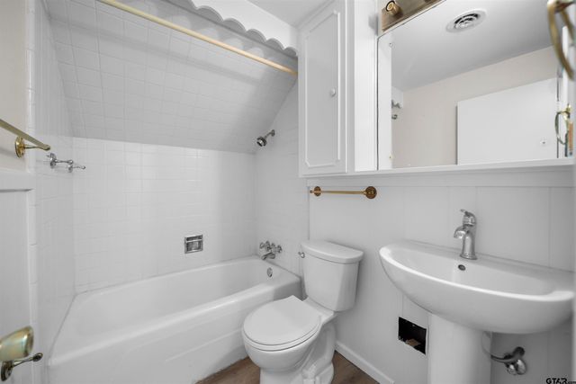 1807 Kimwood Ln, Tyler, TX 75703