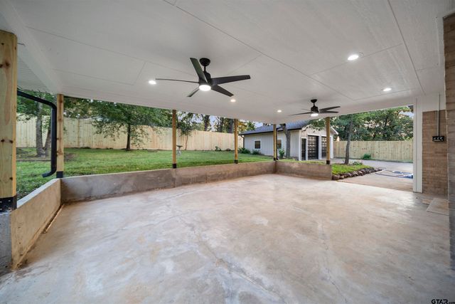 1807 Kimwood Ln, Tyler, TX 75703