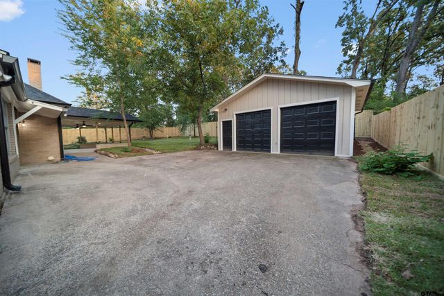 1807 Kimwood Ln, Tyler, TX 75703