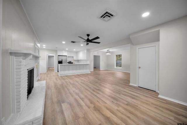 1807 Kimwood Ln, Tyler, TX 75703