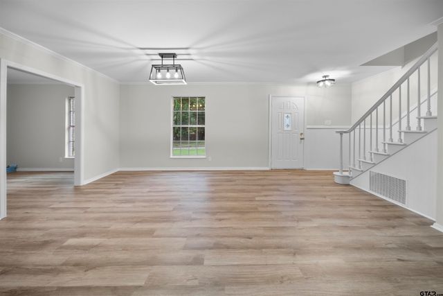 1807 Kimwood Ln, Tyler, TX 75703