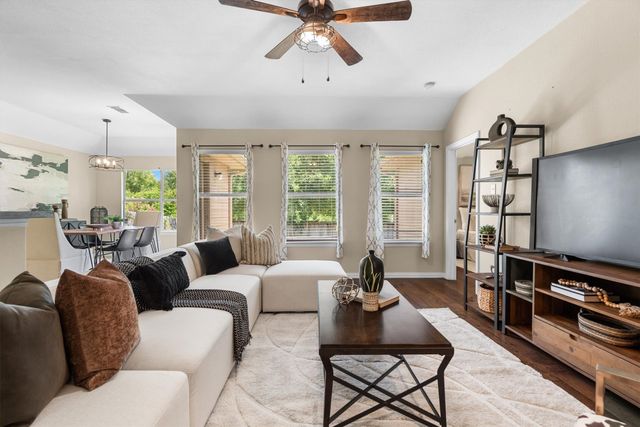 815 Horizon Ridge Circle, Little Elm, TX 75068