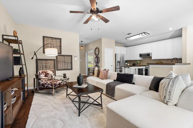 815 Horizon Ridge Circle, Little Elm, TX 75068